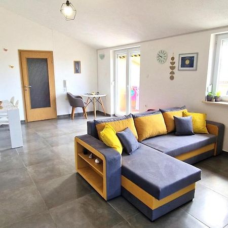Apartment Goran クルク エクステリア 写真