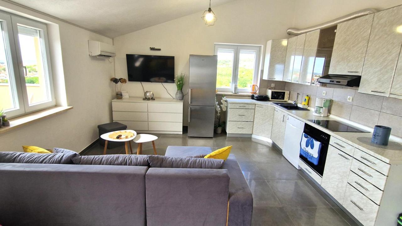 Apartment Goran クルク エクステリア 写真