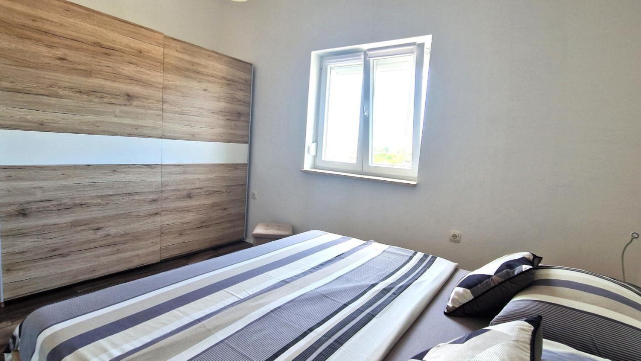 Apartment Goran クルク エクステリア 写真